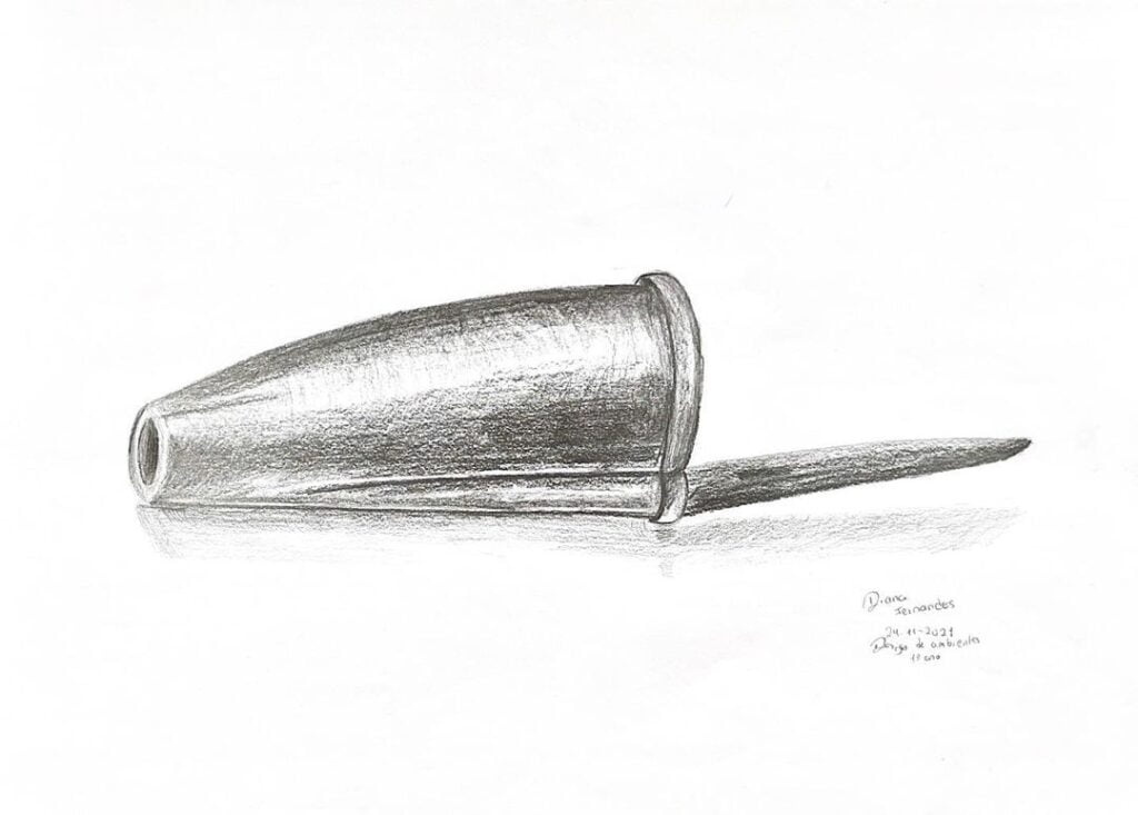 Arte de uma tampa de caneta bic feita pela desenhista diana fernandes, ilustrando objetos realistas fáceis de desenhar.