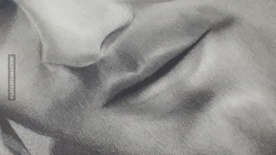 Desenho realista de uma boca, ilustrando detalhes para melhorar que percebi depois.