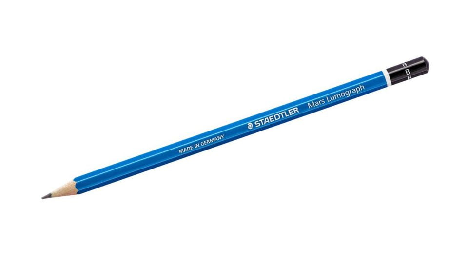 Lápis grafite da Staedtler, ilustrando a importância de dominarem os materiais.